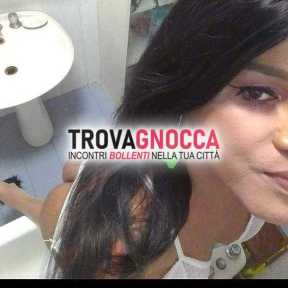 bocchino al naturale ragazza molto brava e decisamente porca soddisfare ogni tua esigenza. 🍼🐷🐽