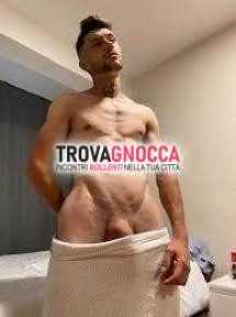 affascinante ragazzo spagnolo 100 attivo disponibile appartamento privato assolutamente non gratis