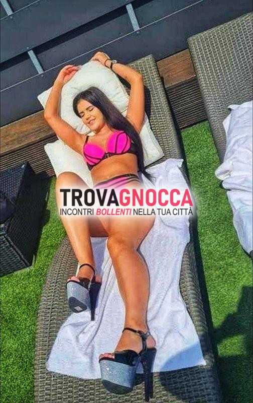 sofia hot😍