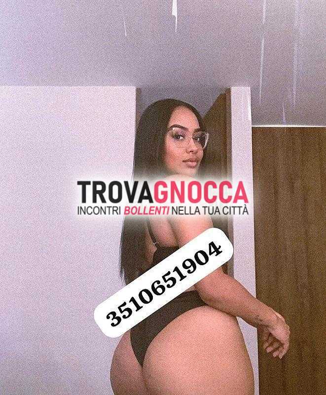 sono appena arrivata indiana 😍🦋🦋gioiello rasato stretto sempre curato e profumatissimo pronto gustare 👅👅🦋🦋🦋