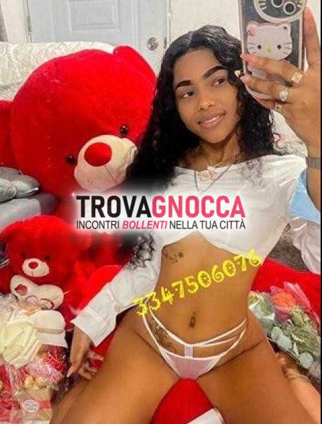 a bari centro È arrivata oggi nuova bomba sexy😍 bellissima e calda È pronta deliziarti lunghi preliminari senza fretta💦. disponibilissima e 100 vera non perderti questa occasione