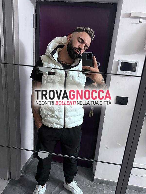 desidero condividere momenti piacere reciproco donne mature.