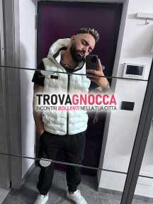 desidero condividere momenti piacere reciproco donne mature.