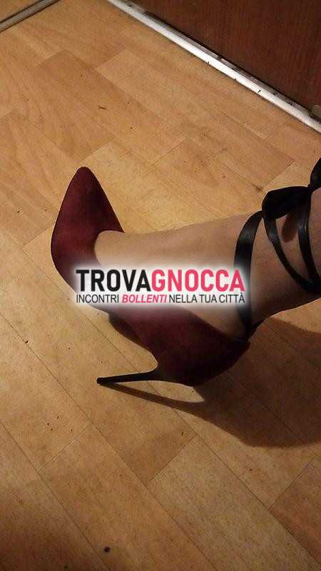 accogliente travestita adoro indossare costumi e scoprire nuove fantasie