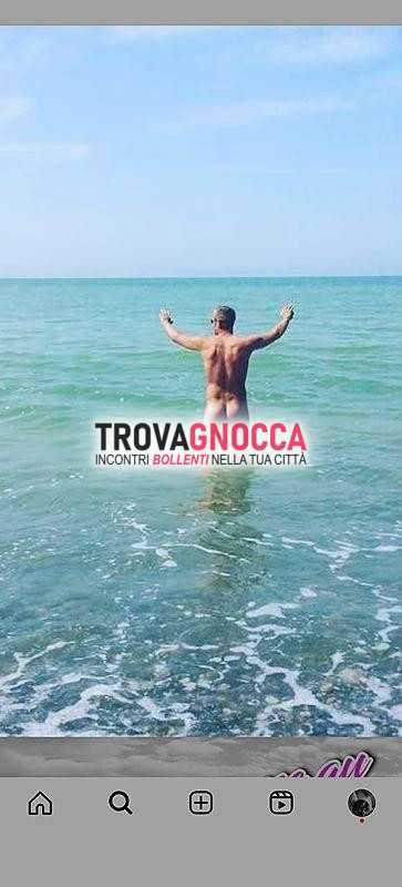 coppia è cerca un'altra coppia e particolare donna bisex che desideri condividere momenti intensa passione.