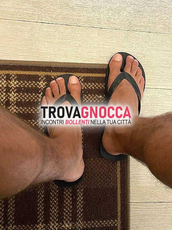 affascinante ragazzo latino cerca avventure piccanti