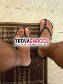 affascinante ragazzo latino cerca avventure piccanti