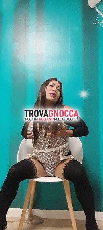danitza porca 💋 È massaggiatrice esperta pronta ad offrire varie posizioni un'esperienza sensuale indimenticabile 👅 gusta bocchino salivoso 💦 e lasciati andare qui non c'È frettaaa
