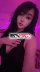 ★🌟 sono qui 💕💕💕 mi presento sono giovane ragazza orientale 23 anni simpatica intraprendente e dolcissima 🌟★