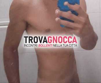 carlos 32 anni è disponibile esclusivamente donne e coppie cerca momenti intensi e piacevoli.