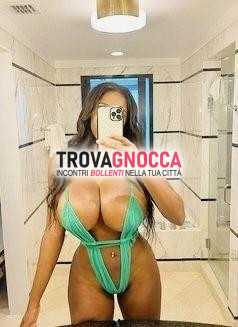 settembre seno naturale sono ad avella❤❤ 💖 godiamoci momento calma dolcezza e senza fretta desiderando farti sentire al massimo soddisfazione💖 🍒🍒💋🍓 completa me