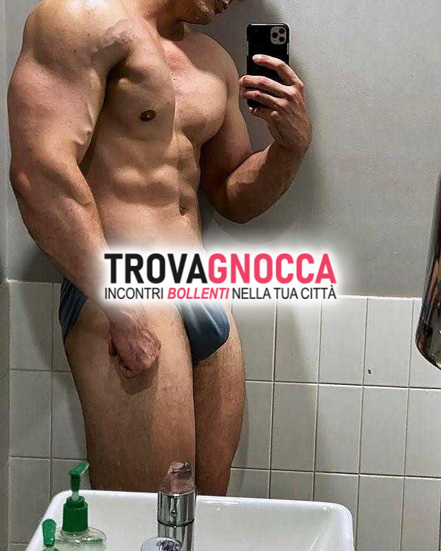 🔥🔥👣uomo italiano autentico pignolo foto reali e discrezione assoluta👣🔥🔥
