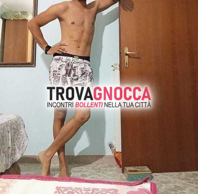 uomo raffinato discreto e pienamente passionale donne che sappiono cosa vogliono – latina e zone limitrofe.
