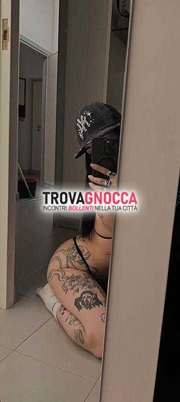 freschissima amira 😈 piccola e sensuale 💋💧 spagnola 💧💋