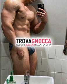 🔥🔥👣uomo italiano autentico pignolo foto reali e discrezione assoluta👣🔥🔥