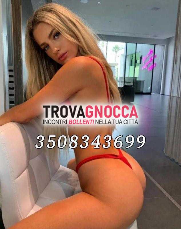 a siderno🔥 roxi 💖 È appena arrivata offrirti un'esperienza piacevole piena sensualitÀ. 💖 cosa desideri oggi iniziamo bocchino impareggiabile.