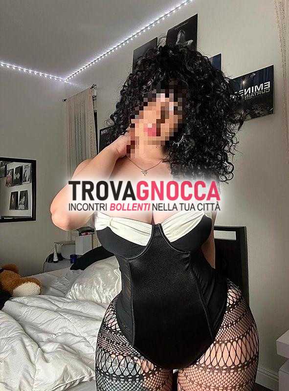 💘appena arrivata porca tutta stretta e umida bollente e sensualissima sexy calda bellissima 💖 non aspettare scopami pecorina un'esperienza super completa.