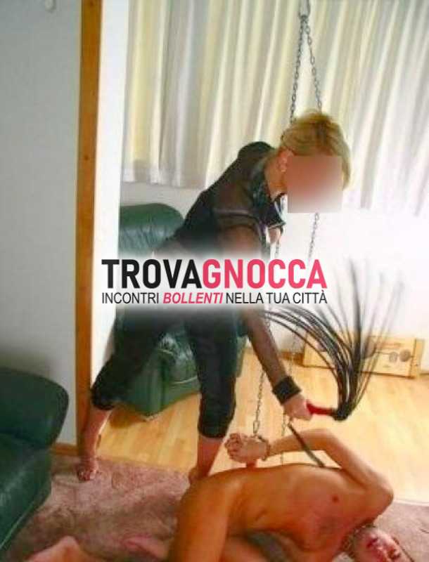 cfnm chiave b d s m gioco ruolo dominazione estremamente umilianteeccitante anche amica bionda espertissima