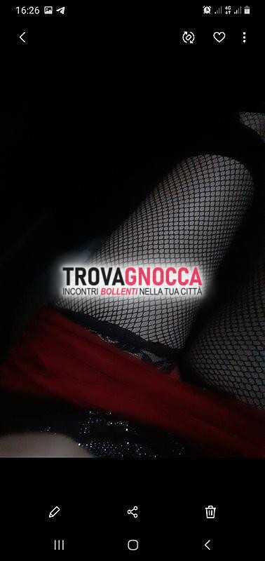 trav favolosa e affascinante rivolta esclusivamente ragazzi young e porcelloni. io sono davvero porca e sensuale.