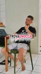 nuovo nuovo nuovo 💦💦💦felipo brasiliano 🇧🇷🇧🇷 giovane atletico bellezza 20cm ricco dolcezza 🍼🥛💦💦💦💦