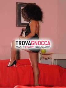 contattami soltanto whatsapp 🤙😘 sono carolina. tua mistress autoritaria piedini adorabili. dalle maniere magiche. disponibile fino alle 2400 ambiente climatizzato.