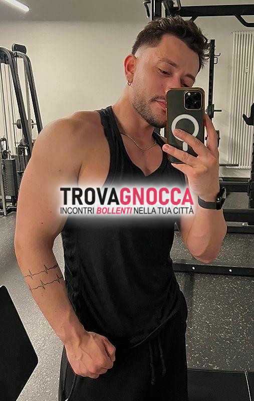enzo toro brasiliano 🇧🇷🔥 
niente chiacchiere lunghe 💬 solo persone serie 
😈🔥🐷💦💦 
20 cm puro desiderio 🍆🍌