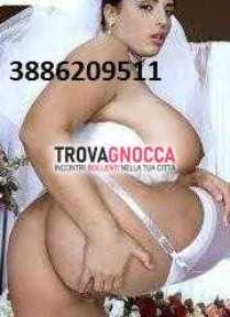 italiana autentica al 100 matilde è mistress esperta che sa rendere ogni momento sesso indimenticabile. suo seno mozzafiato e talento naturale squirting promette esperienze uniche. disponibile videochiamata hard e sessioni intime strapon è pronta soddisfare ogni desiderio. bocca naturale e strapon clinical inclusi.