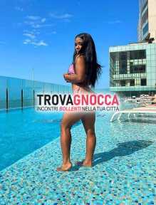 prima volta al centro 🍒 amber 🍒 adoro ciucciare 🍭 pompni nuova fresca e pronta essere gustata. 🐷 vera delizia te 🍒