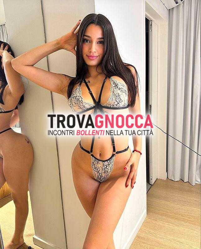 gallipoli 💕⭐ evelin 19 anni taglia xs . È studentessa 💕⭐ disponibile solo pochissimi giorni ma fino tarde potrai goderti momento intimo lei