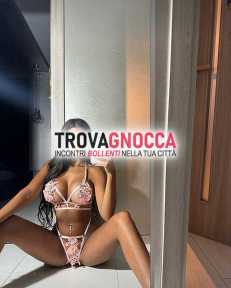 appena arrivata🤍❤️sara🤍🩷 sono qui te ricevo e raggiungo 🖤🤍 garantito 100 reale🩷 appena arrivata🤍❤️sara🤍🩷 sono qui te ricevo e raggiungo 🖤🤍 garantito 100 reale🩷
