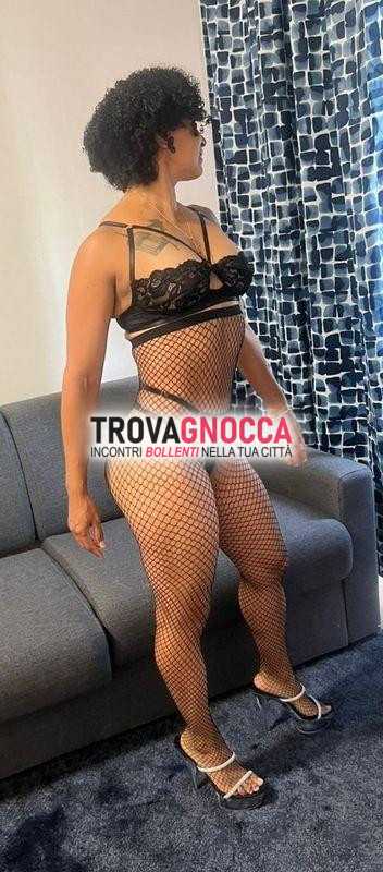🌸ginna nuova ragazza fascino sudamericano 🌸prima volta zona 🌸seducente e hot 😘colombiana 💋sexy allenata e pronta stuzzicare sensi🔥offro massaggi indimenticabili anche un'amica 💋per piacere 4 mani 😘