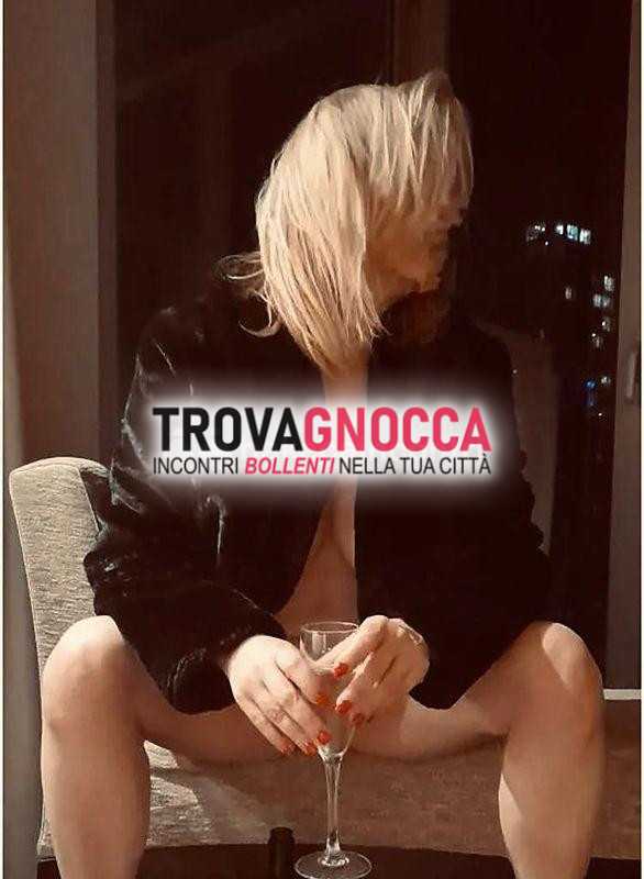incredibile donna matura 🩵🩵🤩😍 appena arrivata raffinata e elegante. ti aspetto vivere insieme momenti unici ed indimenticabili💋❤️.