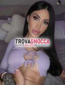 💎prima volta lecce 💎 martina transessuale top♥ italiana🇮🇹 22 anni🎀 foto reali🎀 È attiva e passiva. dotata 22cm😘 ama vivere emozioni forti e intense