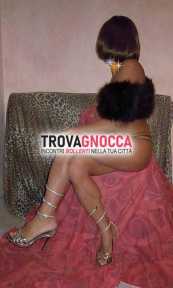italiana vivian “the body” ti accoglie ambiente rispettoso e tranquillo ideale momenti speciali senza videochiamate.