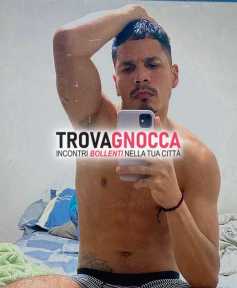 ragazzo venezuelano busto arsizio caldo e affascinante🥵 alto 192 metri foto 100 reali😈 sempre disponibile te 24su24 ☎️ 🎉🎁