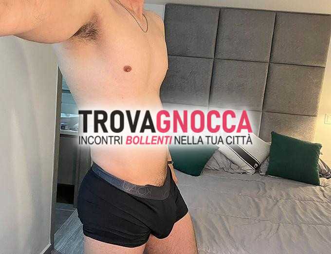 ciao sono rodrigo fresco arrivo nella tua città 21 cm puro piacere pronto soddisfarti. contattami sono qui trasformare tue fantasie più oscure realtà.