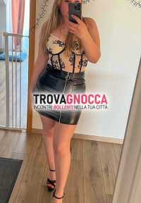 martina 19 anni ❤️bergamasca doc❤️ è qui sua prima volta città ti aspetto ambiente tranquillo dotato aria condizionata incontro speciale. 💋 foto sono reali non perdere l’occasione