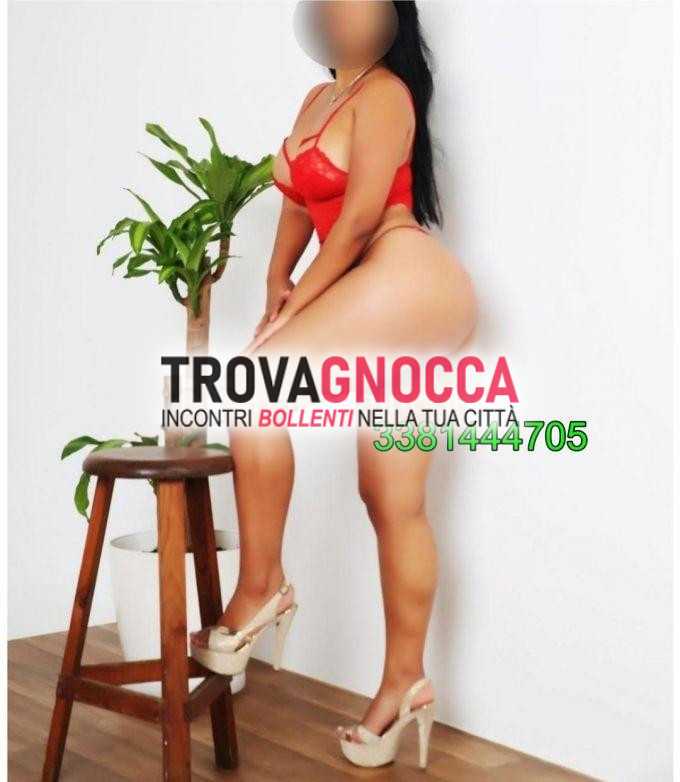 a jesi sara colombiana 35 anni che ti portera' al limite piacere preliminare inebriante leccando anche tue palline