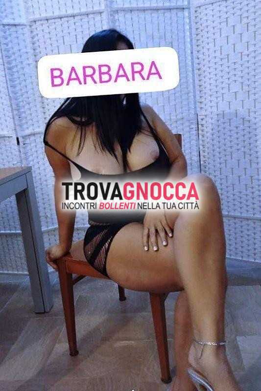 a lancusi barbara milf💋 pronta offrirti spettacolo sue enormi tette e culo fantastico. 🧲