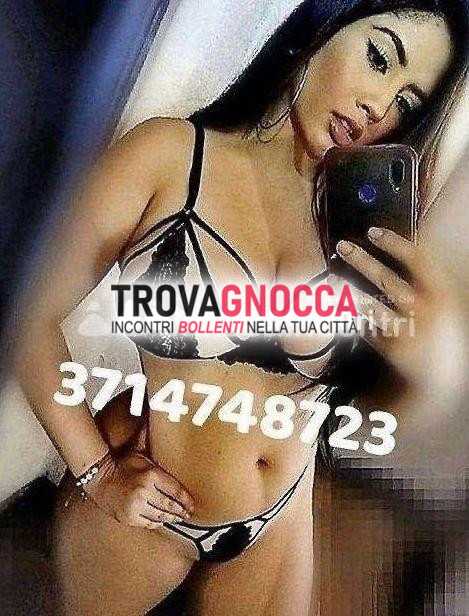 borgo martella💋🍒💜valentina incantevole e sessy È vera pompinara. mia pompa selvaggia È inimitabile e unica nel suo genere.