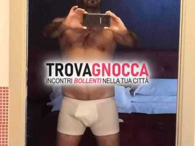 attraente singolo cerca coppia trasgressiva momenti pura passione e divertimento.
