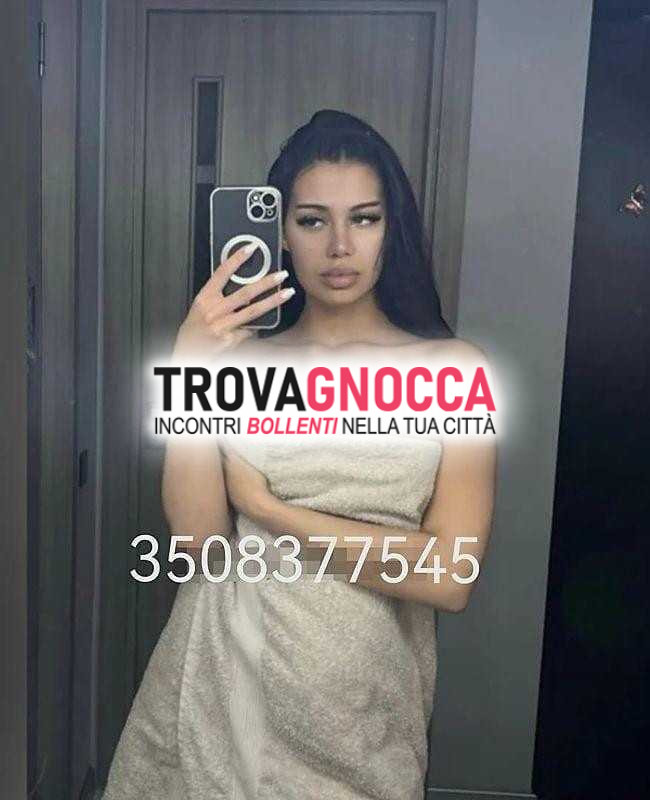 ricevo e raggiungo claudia giovane e porcellina sexy ha corpo favola🔥. sua vagina è succosa e pronta essere leccata💦💦.