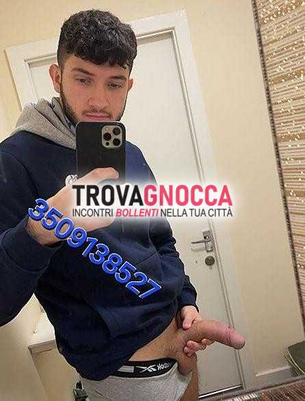 foto recenti🇮🇹marco🇮🇹 giovane stallone romano. disponibile sia modalità attiva che passiva tanta crema pronta te. non esitare contattarmi whatsapp 💦🍌 anche videochiamate