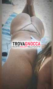 rientro trionfale sensuale napoletana rita 25 anni maestra boccolino naturale finale bocca 69 squisito e esplosivo squirting.