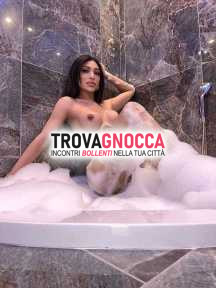per breve periodo affascinante e sensuale intensa e carica passione completamente disposizione.