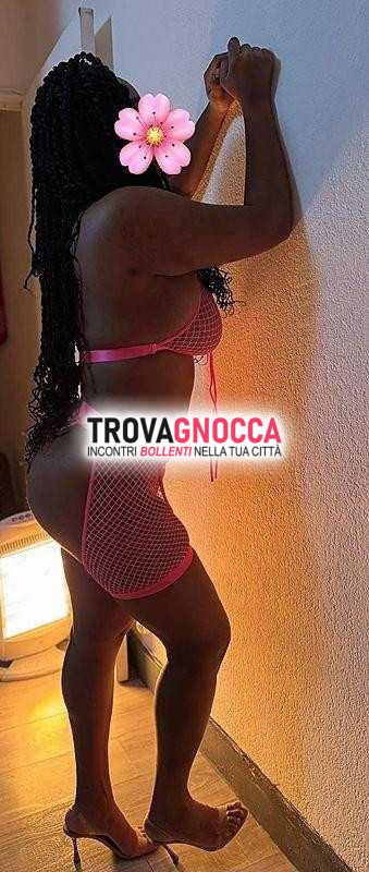 sole ☀️ È appena arrivata regalarti momenti pura passione
