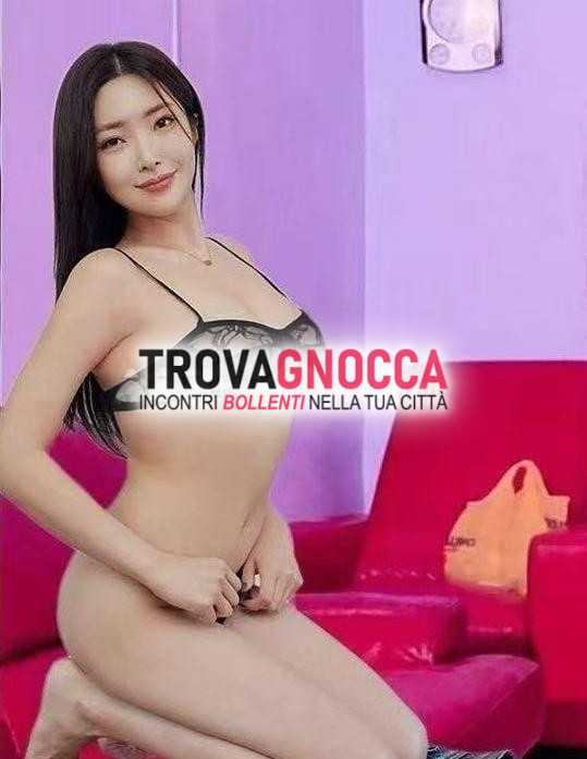 attenzione. oggi nuova ragazza orientale È qui quello che vedi È quello che troverai non te ne pentirai assolutamente