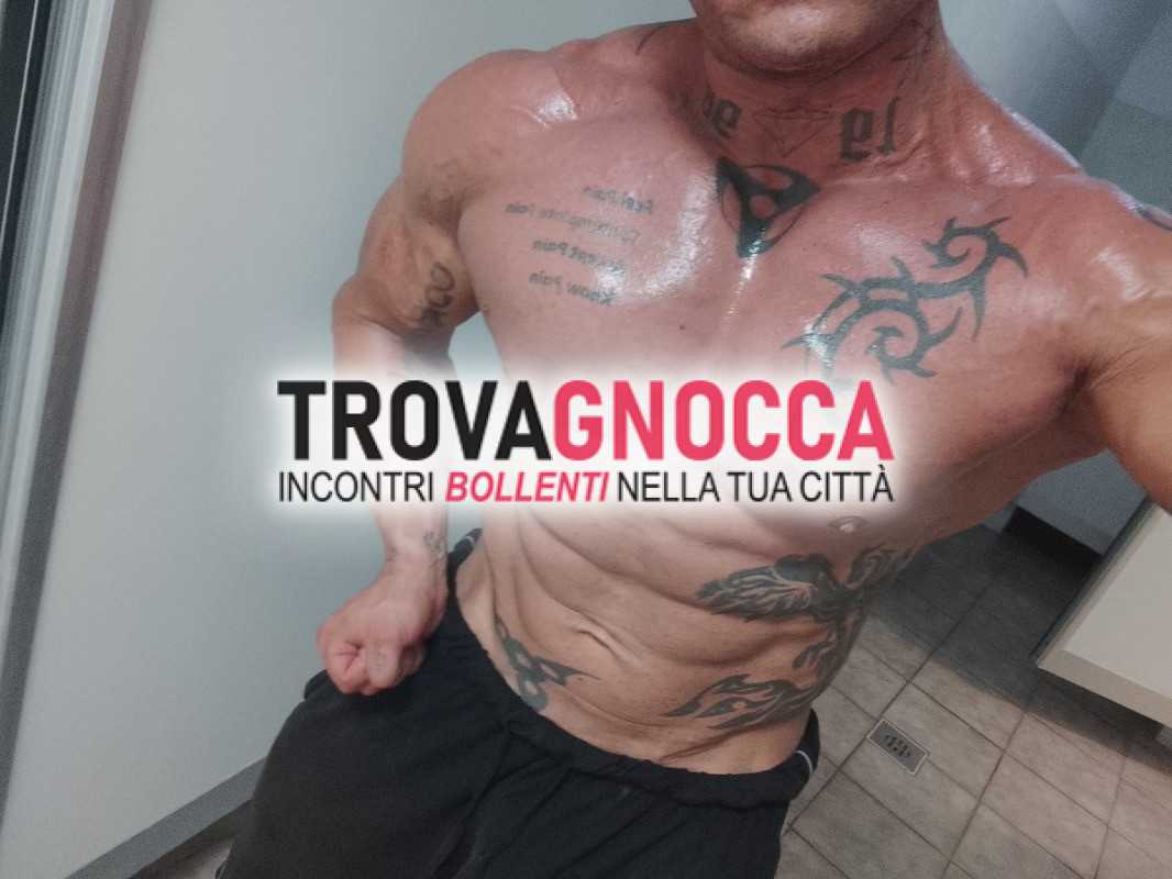 culturista m disponibile anche massaggi