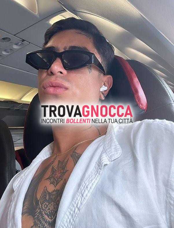 🐷 termoli presentiamo antonio italiano stupendo 🇮🇹 dotato e attivo ma anche passivo 📸 novitÀ serata inconfondibile