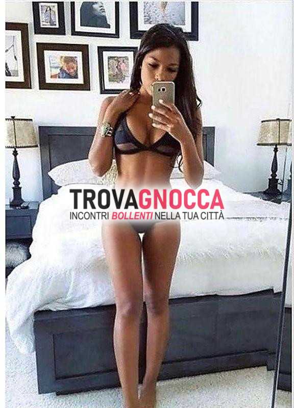 ❤️❤️city moda ❤️❤️piccola troia😘😘🐶🐶🐶mi piace succiare🍭🍭 usando mia calda bocca 👄e voler essere leccata fino bagnarmi 🤤🤤🍭🍭😍😍